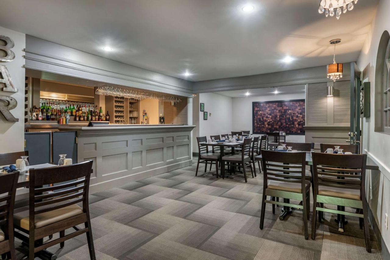 Dannys Hotel Suites; Surestay Collection By Best Western Beresford Exterior photo